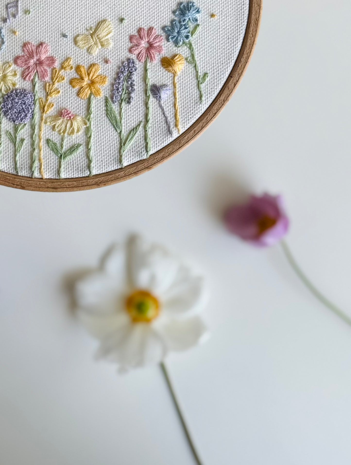 Vyšívací sada - Wildflowers & Name - pasteLOVE