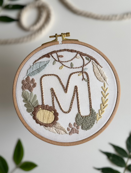 Vyšívací sada - Jungle Initial - April