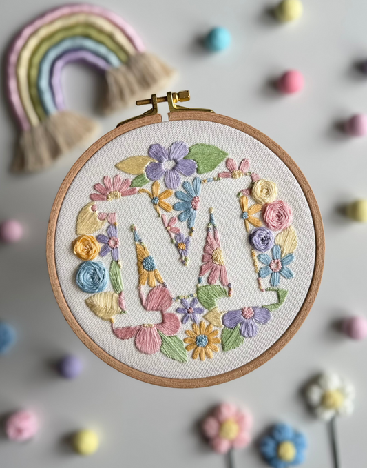 Vyšívací sada - Floral Initial - pasteLOVE